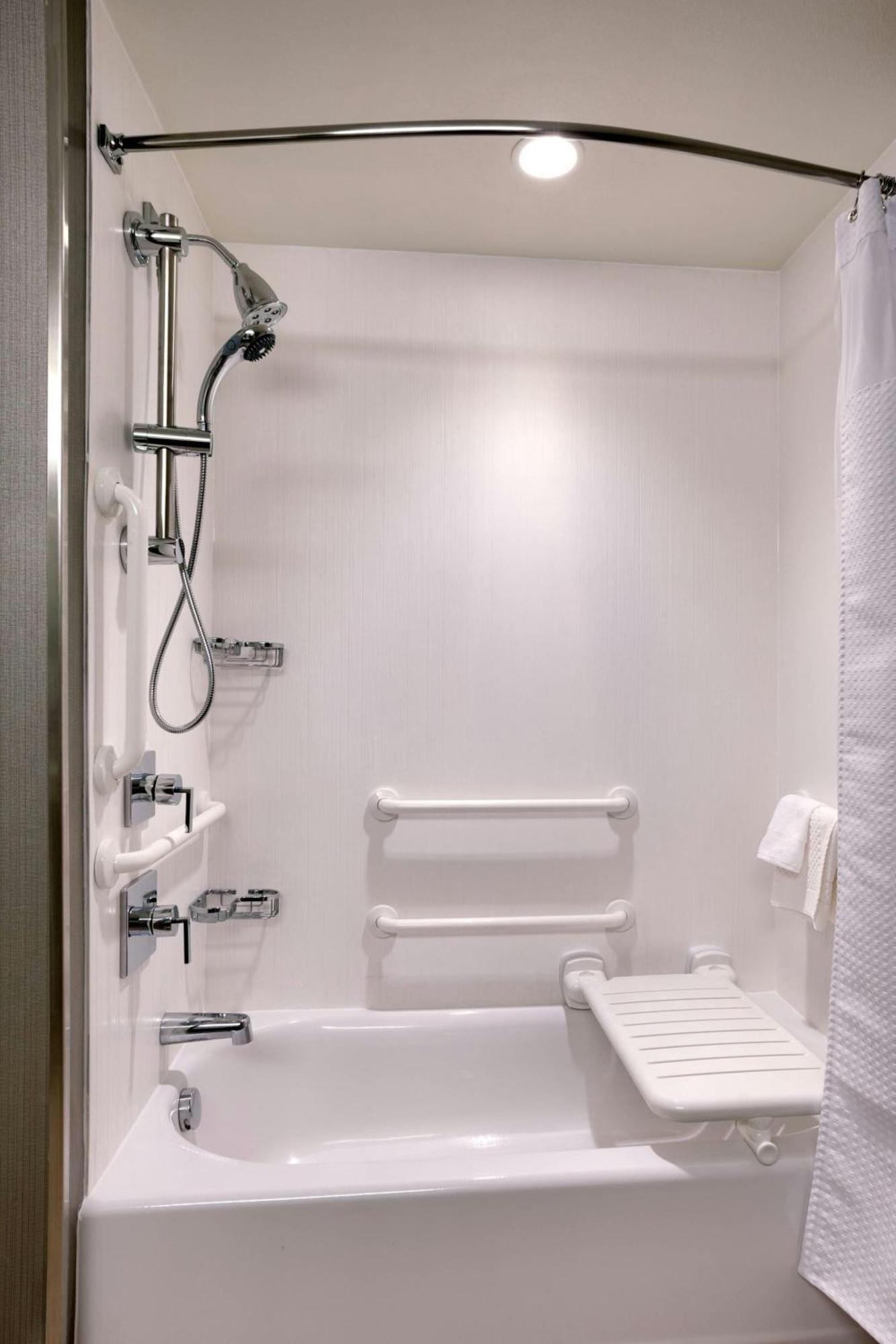 Courtyard By Marriott Salt Downtown Hotel 3*