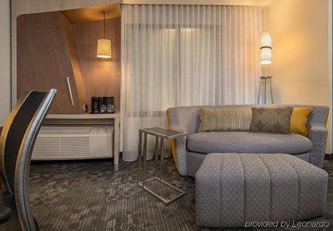 Hotel Courtyard By Marriott Salt Downtown 3*