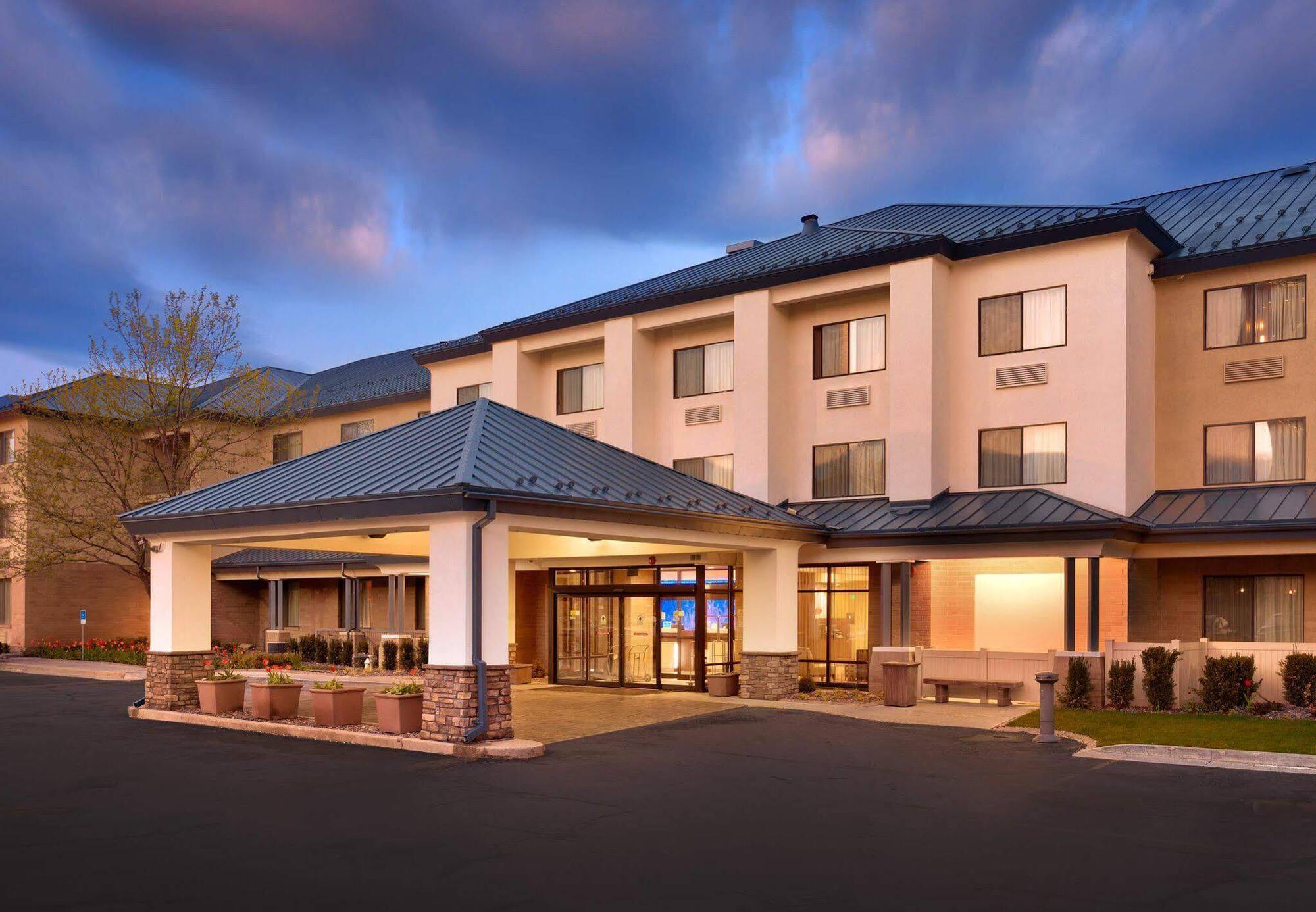 Hotel Courtyard By Marriott Salt Downtown