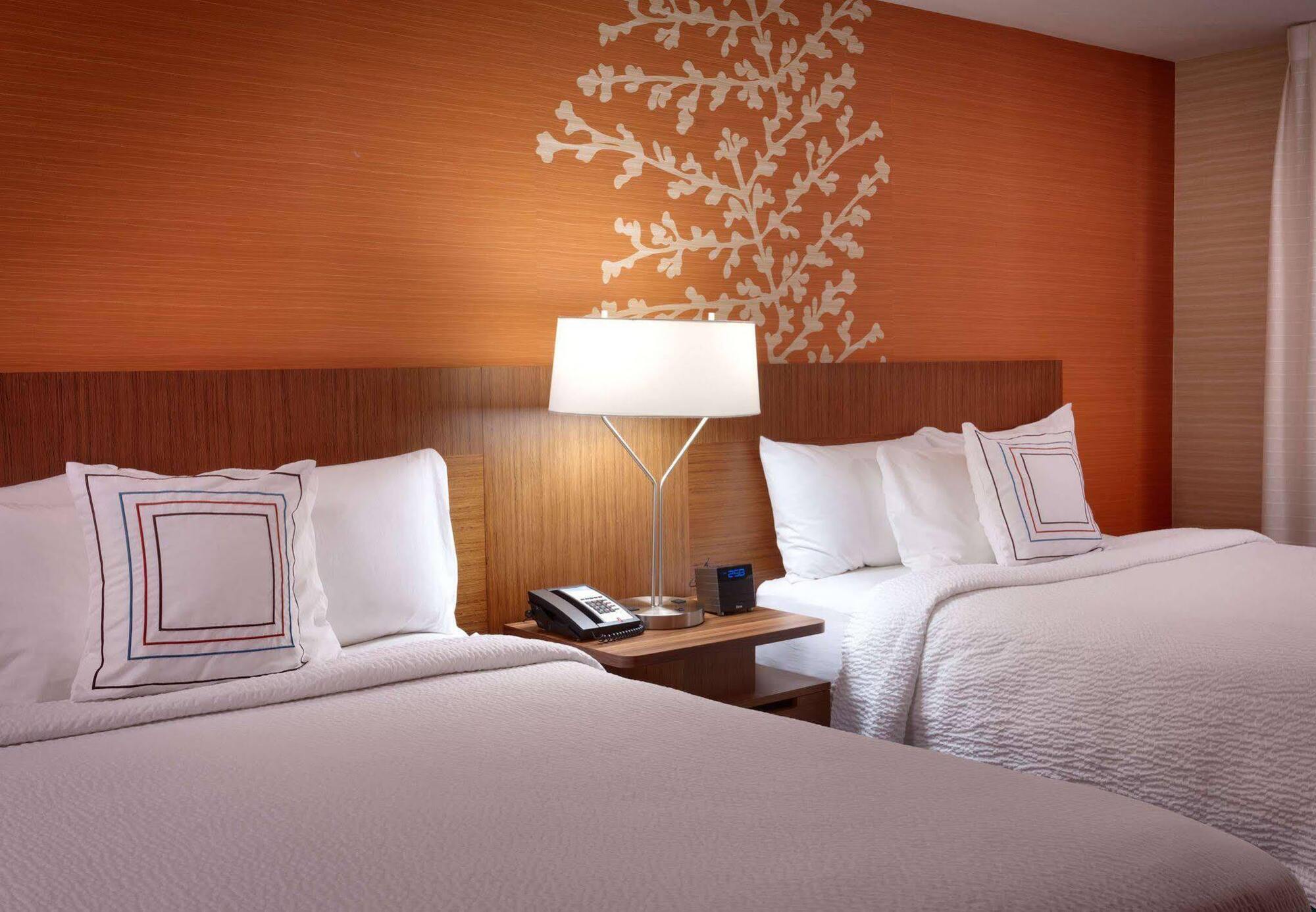 Courtyard By Marriott Salt Downtown 3*